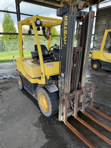 Hyster H70FT 7,000 lb LPG Cushion/Pneumatic Forklift, 2020 - Triple Mast, Side Shift (1)