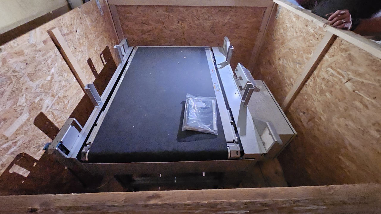 Bizerba CWL-L Dynamic Conveyor Scale / Checkweigher with WM-3 Weighing Terminal, 2024 - Test Hours, In crate - Image 4
