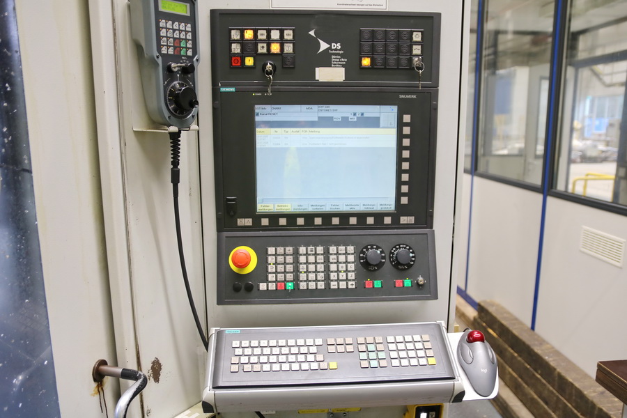 Droop + Rein TFS 22-40 DT D40 P CNC 5-Axis Planer Type Milling Machine, 2007 - Dual Chip Conveyors, Through Spindle Coolant, Probe, Rotary Table - Image 17