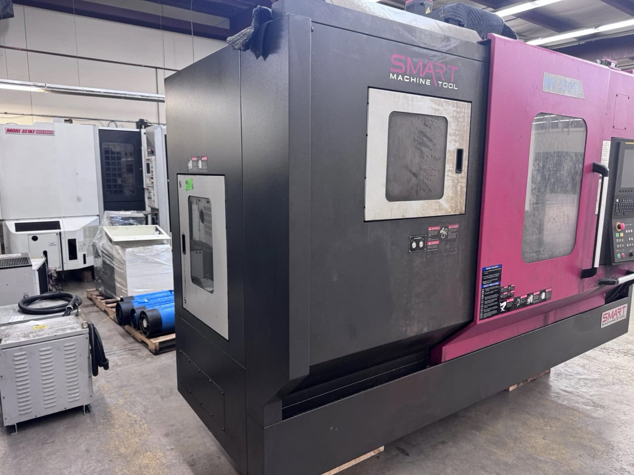 Smart Machine Tool NV 5500L CNC Vertical Machining Center, 2023 – 53” x 22” Travels, CAT40 Big Plus, 12K RPM, Fanuc 0i-MF Plus - Image 2