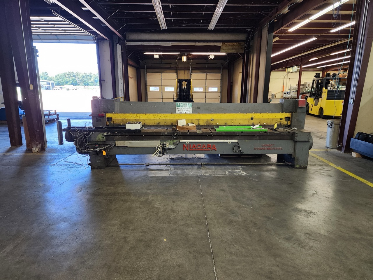 12Ga x 12' Niagara 612 Mechanical Shear - Front Sheet supports, Cnc Backgauge - Image 2