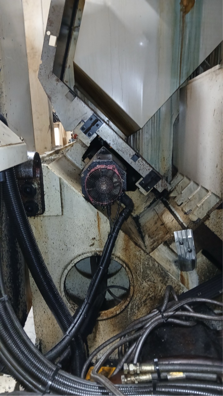 Doosan Puma 800L, 2007 - SMW Hyd Steady, 12" Big Bore, Chip Conveyor - Image 2