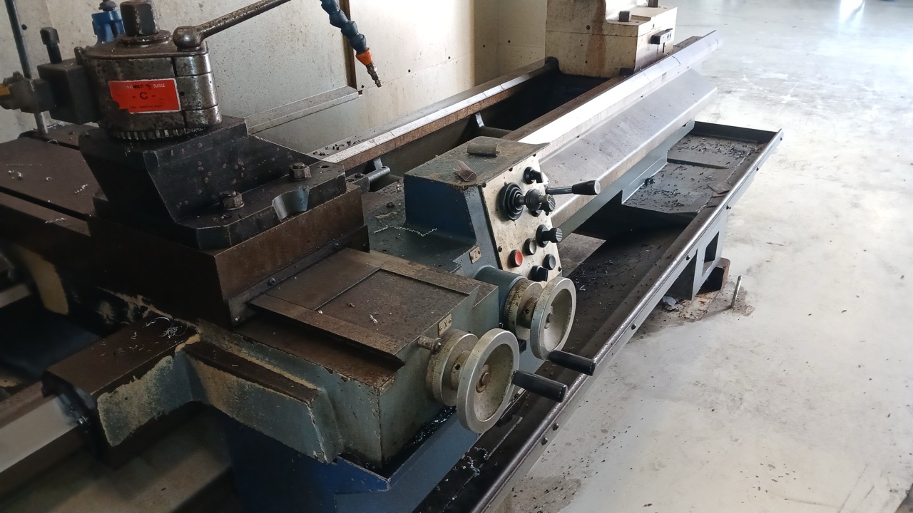 Weiler E70 x 3000, 2012 - CNC Lathe, Weiler Control, 8" Spindle Bore, Chip Conveyor - Image 9