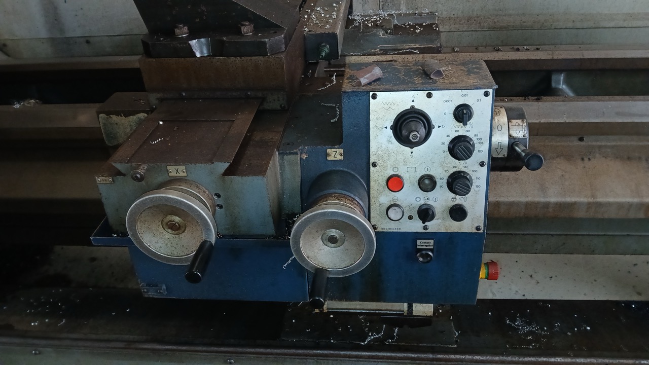 Weiler E70 x 3000, 2012 - CNC Lathe, Weiler Control, 8" Spindle Bore, Chip Conveyor - Image 10