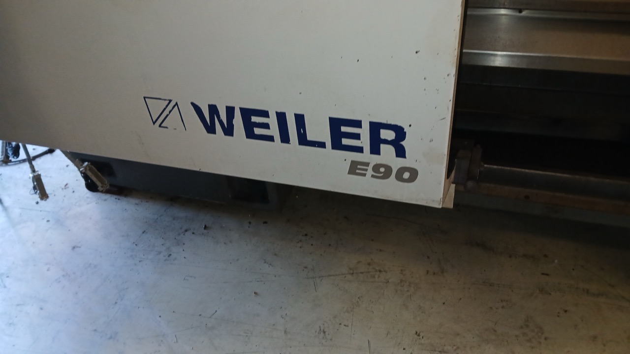 Weiler E90 x 3000 CNC Lathe, 2012 - 10" Bore, Weiler CNC Control, Steady Rest, Chip Conveyor - Image 16