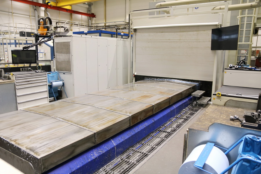 Droop + Rein TFS 22-40 DT D40 P CNC 5-Axis Planer Type Milling Machine, 2007 - Dual Chip Conveyors, Through Spindle Coolant, Probe, Rotary Table - Image 23