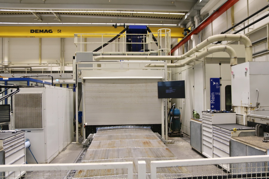 Droop + Rein TFS 22-40 DT D40 P CNC 5-Axis Planer Type Milling Machine, 2007 - Dual Chip Conveyors, Through Spindle Coolant, Probe, Rotary Table - Image 29