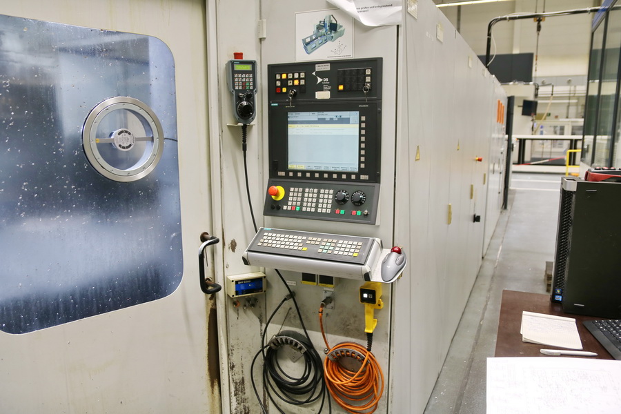Droop + Rein TFS 22-40 DT D40 P CNC 5-Axis Planer Type Milling Machine, 2007 - Dual Chip Conveyors, Through Spindle Coolant, Probe, Rotary Table - Image 3