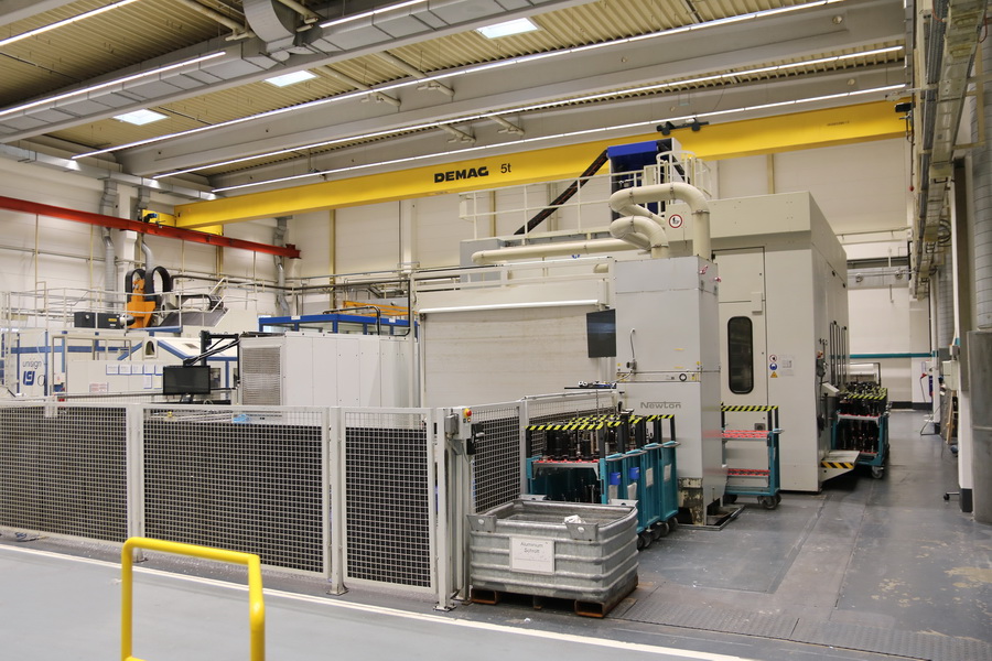 Droop + Rein TFS 22-40 DT D40 P CNC 5-Axis Planer Type Milling Machine, 2007 - Dual Chip Conveyors, Through Spindle Coolant, Probe, Rotary Table - Image 32