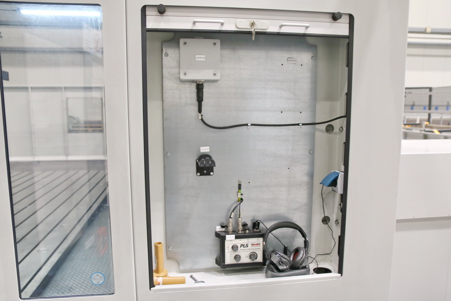 Droop + Rein FOGS 40 60 C CNC 5-Axis High Speed Gantry Type Machining Center, 2016 - Rotary Table, Probe, Blum Tool Measurement System, Extraction System - Image 42
