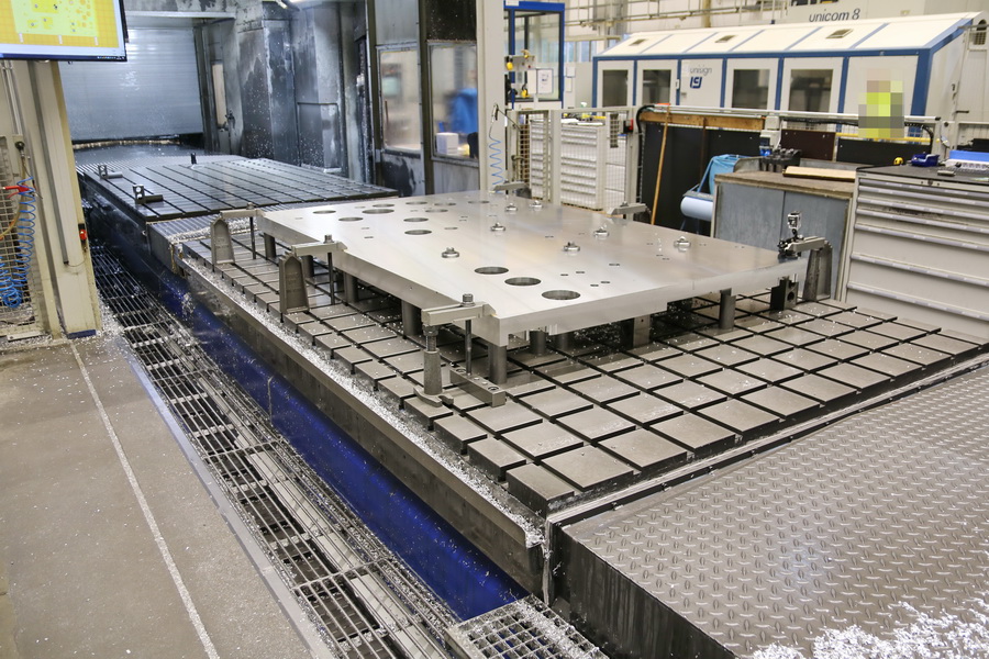 Droop + Rein TFS 22-40 DT D40 P CNC 5-Axis Planer Type Milling Machine, 2007 - Dual Chip Conveyors, Through Spindle Coolant, Probe, Rotary Table - Image 52