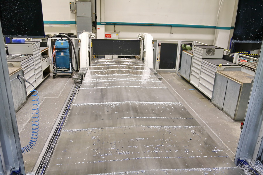 Droop + Rein TFS 22-40 DT D40 P CNC 5-Axis Planer Type Milling Machine, 2007 - Dual Chip Conveyors, Through Spindle Coolant, Probe, Rotary Table - Image 56