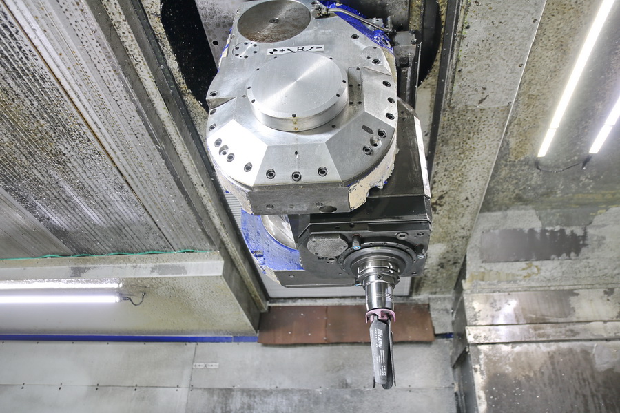 Droop + Rein TFS 22-40 DT D40 P CNC 5-Axis Planer Type Milling Machine, 2007 - Dual Chip Conveyors, Through Spindle Coolant, Probe, Rotary Table - Image 6