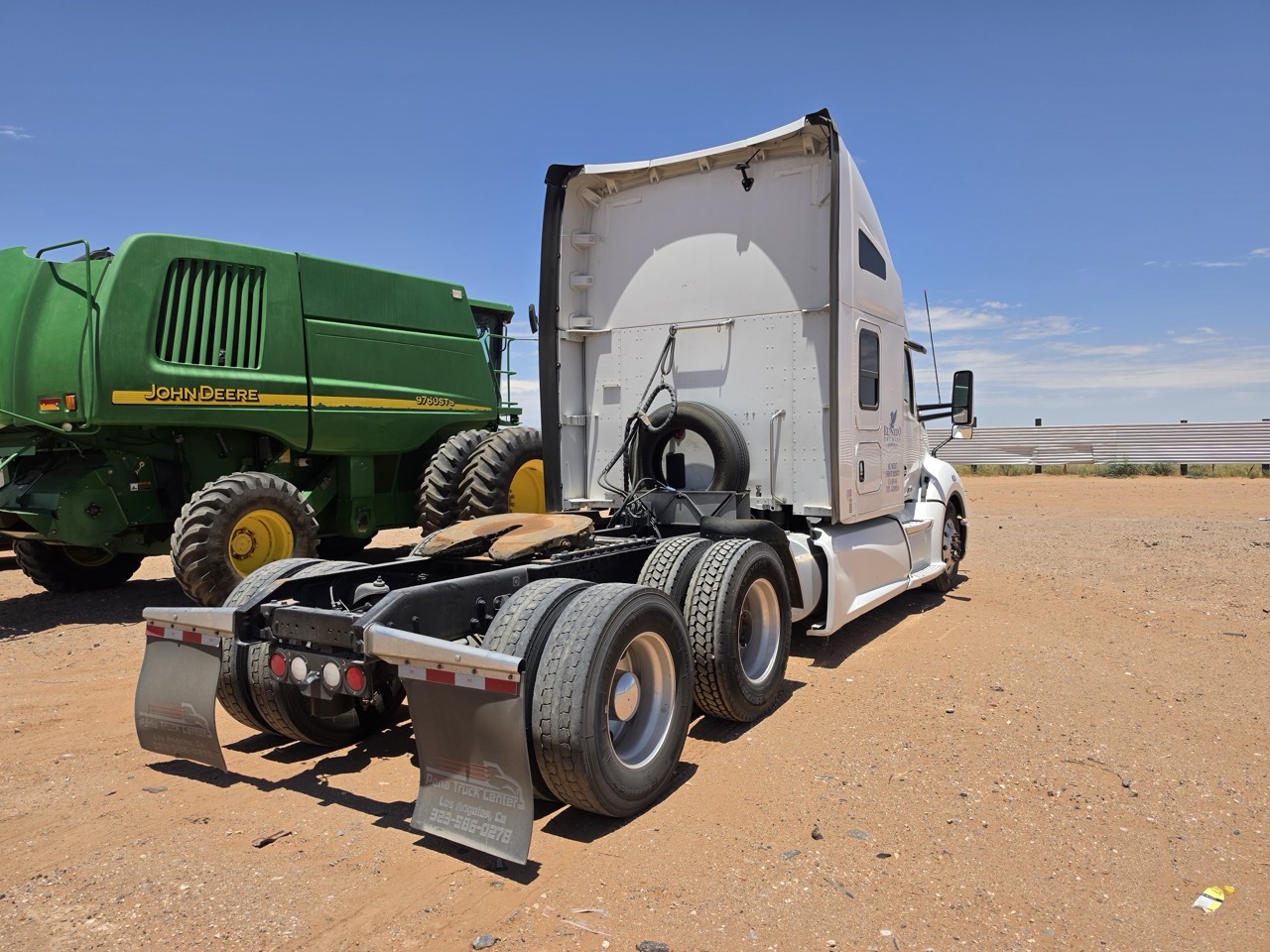 Kenworth T680 Raised Roof Sleeper, 2018 - Cummins ISX Engine - Image 6