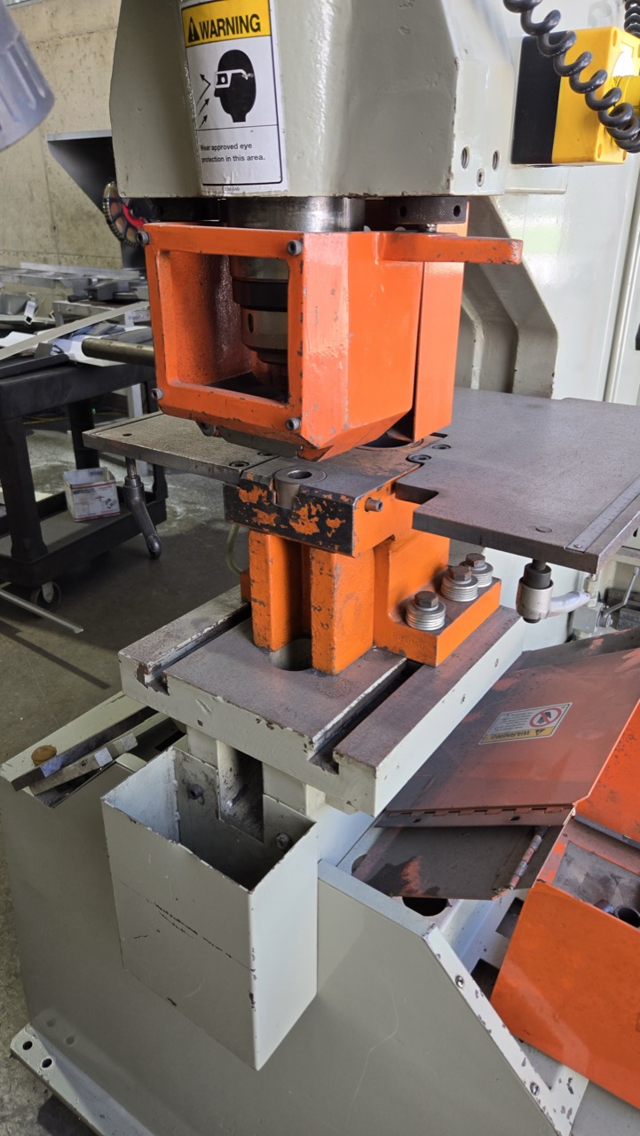 95 Ton Baileigh SW-95 Hydraulic Ironworker, 2018 - Image 7
