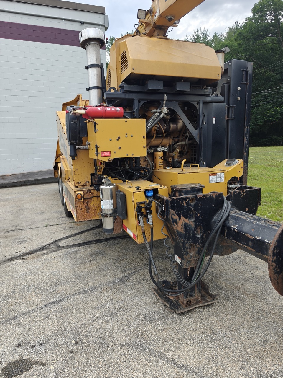 Vermeer WC2300XL Whole Tree Chipper, 2022 – 440 HP CAT C13, 23” Capacity, Towable Forestry Wood Chipper - Image 2