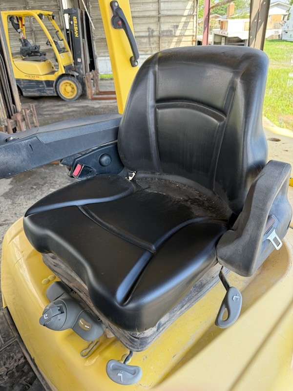Hyster H70FT 7,000 lb LPG Cushion/Pneumatic Forklift, 2020 - Triple Mast, Side Shift (2) - Image 5