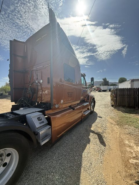 International LT625 Sleeper Truck, 2018 – Cummins X15 Diesel, Automatic Transmission, Tandem Axle & Air Ride - Image 13
