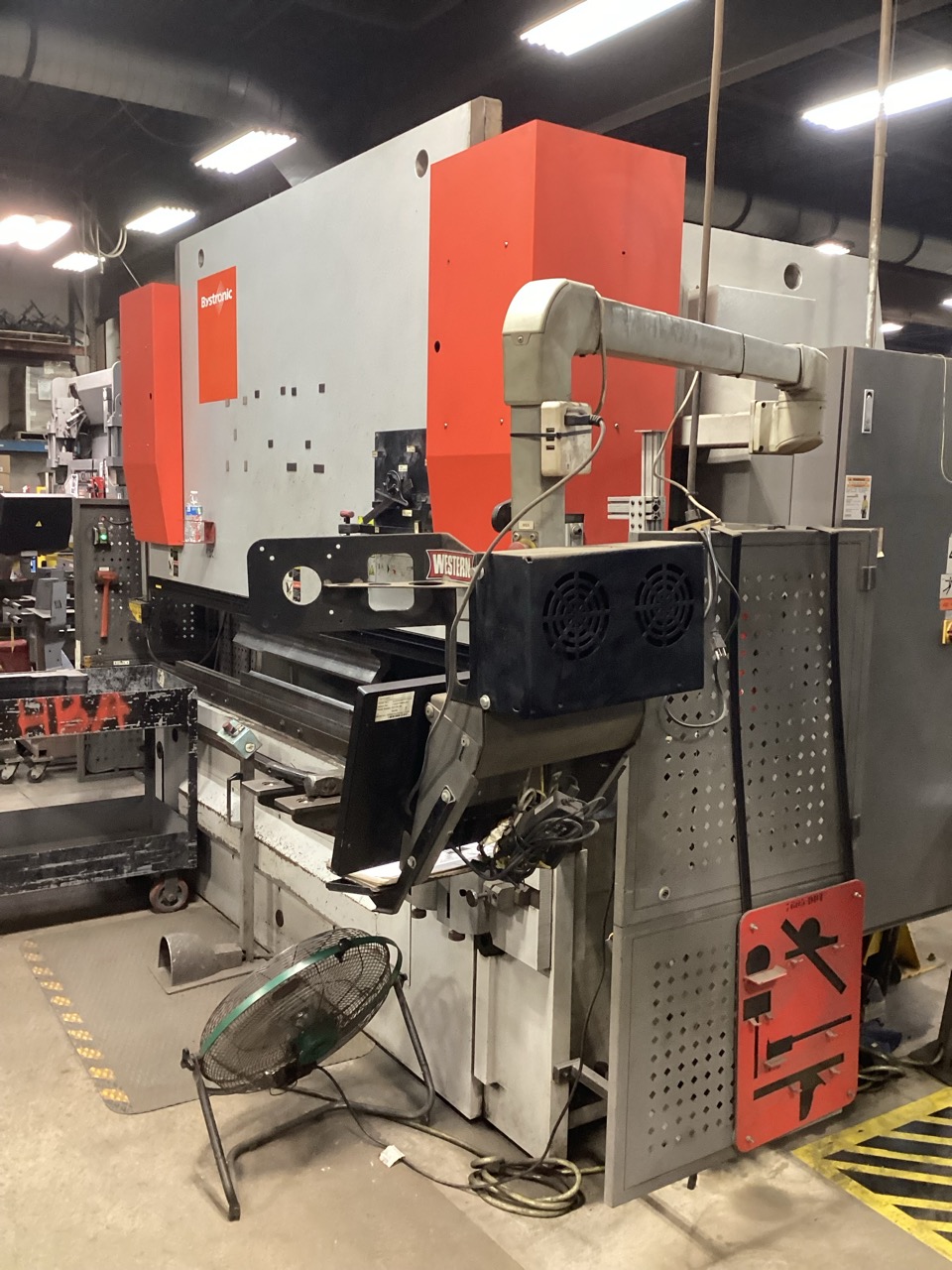 176 Ton x 10' Bystronic Xact 160 CNC Hydraulic Press Brake, 2015 - Image 5