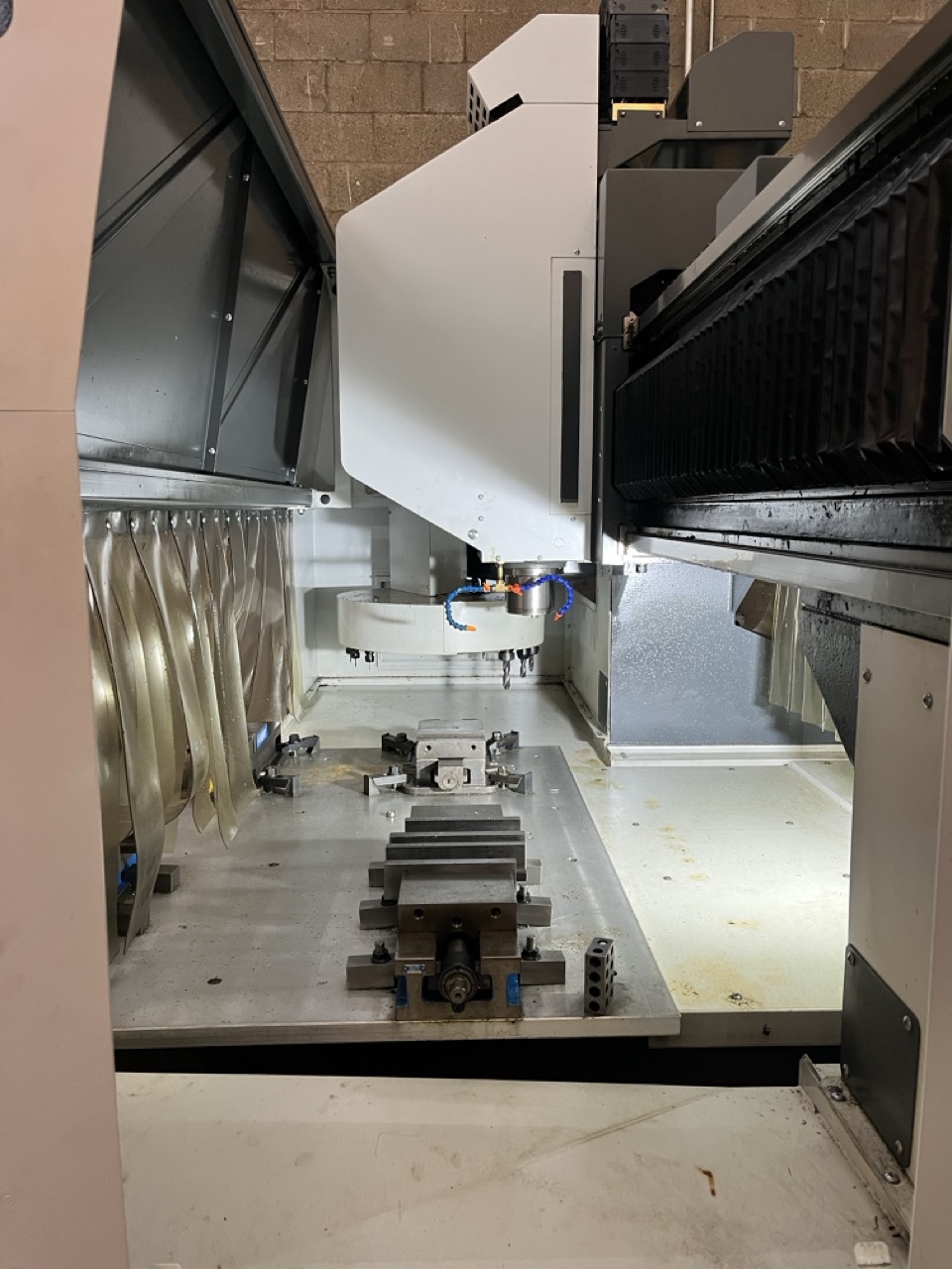 Haas GR-510 Gantry Router, 2021 - Coolant System, Remote Jog Handle - Image 2