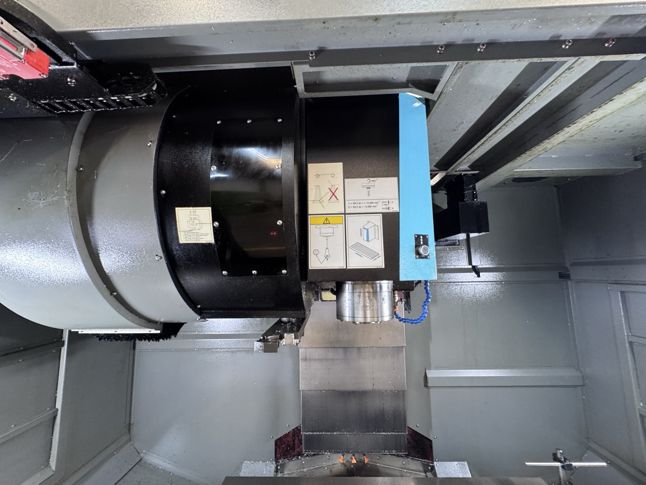 Hurco VMX-42Di CNC VMC, 2019 - WinMax Software, Chiller, Low Hours, Under Power Ready for Inspection - Image 15