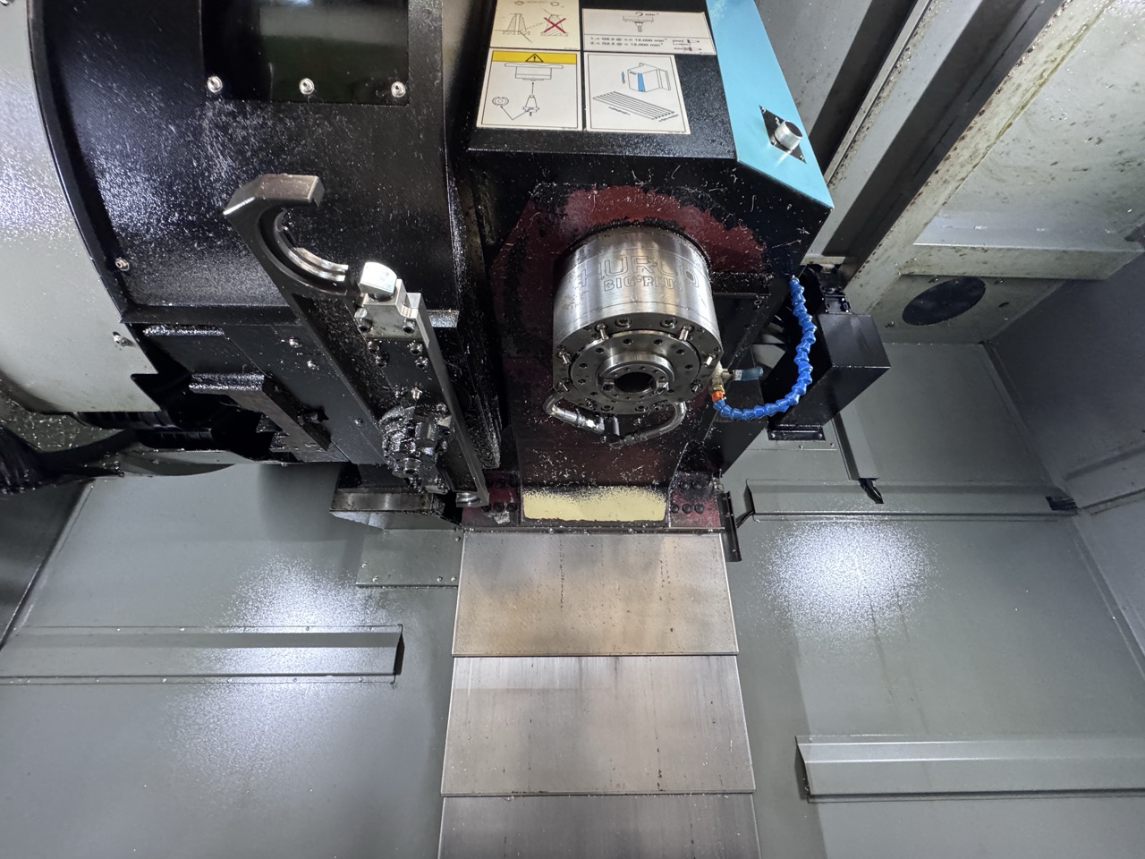 Hurco VMX-42Di CNC VMC, 2019 - WinMax Software, Chiller, Low Hours, Under Power Ready for Inspection - Image 16