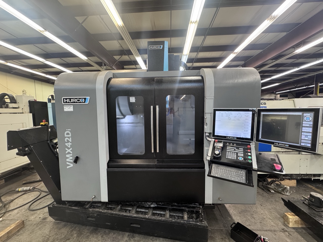 Hurco VMX-42Di CNC VMC, 2019 - WinMax Software, Chiller, Low Hours, Under Power Ready for Inspection - Image 35