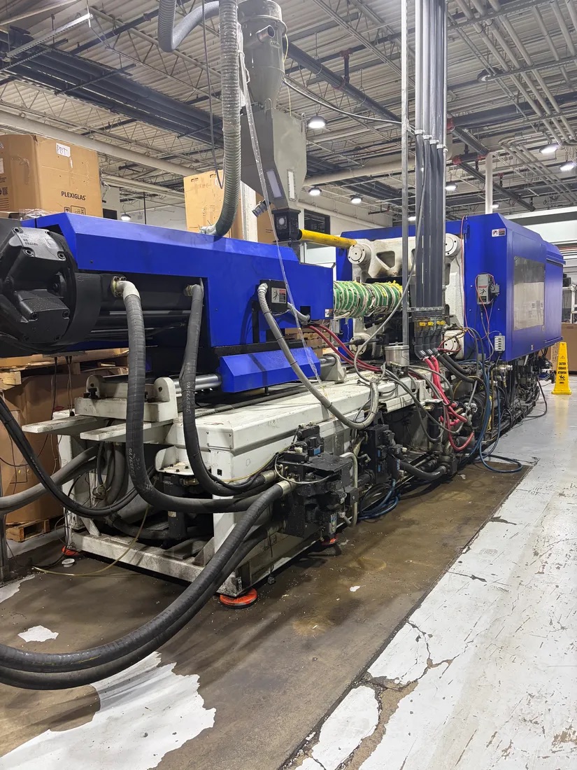 650 Ton 89.6 oz Shot Size Van Dorn 650HT-4300 Injection Molding Machine, 2006 - Image 2
