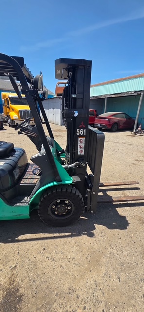 Hyster J40XNT 4,000 lb Electric 3-Wheel Forklift, 2018 – Cushion Tire Warehouse Lift Truck - Image 12