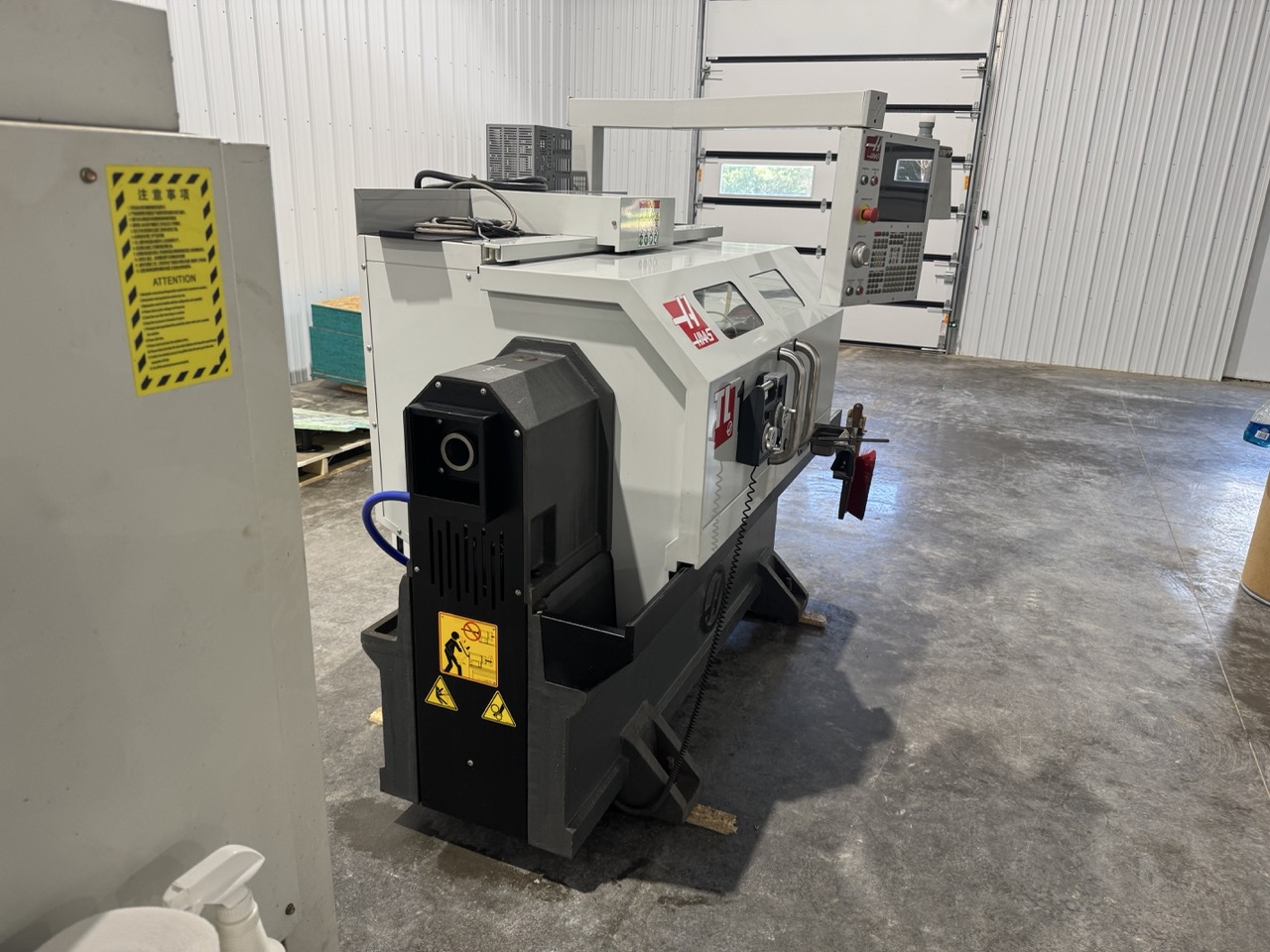 Haas TL-1 CNC Lathe, 2018 - 4 Station Tool Post, Tailstock, Rotating Coolant, Hand Wheels - Image 6