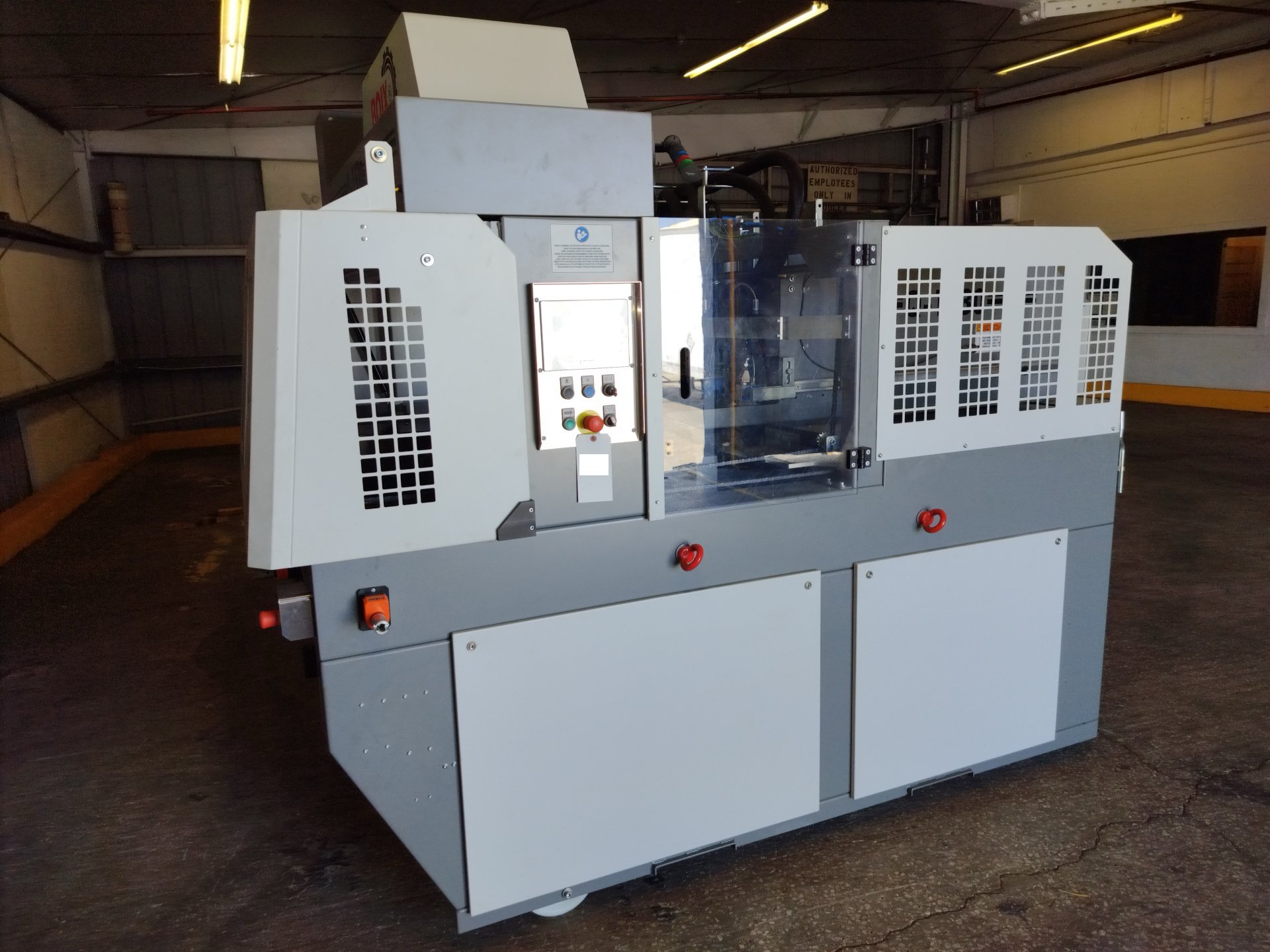 Boix Q-1530 Platform Automatic Tray & Case Forming Machine, 2023 - Melton NC-16 Hot Melt Glue System