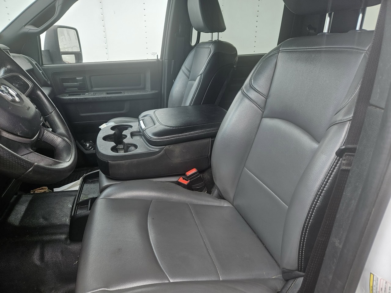 Ram 3500 - Dually, Cummins Diesel Engine, 2024 - Image 9