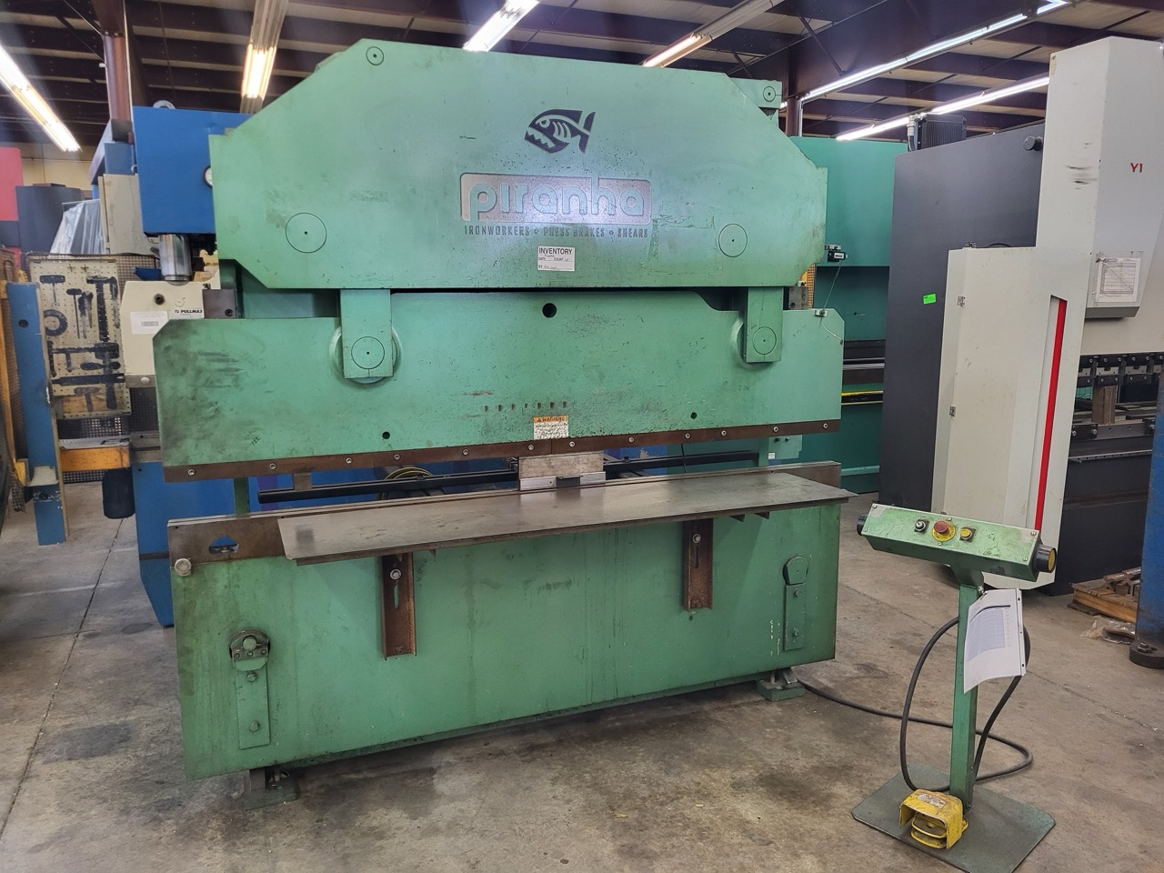 65 TON X 8FT Piranha 6508 Press Brake, 2000