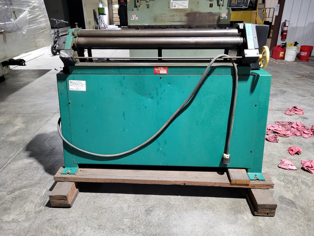 4' x 16Ga National POWER SLIP ROLL MODEL NR4816