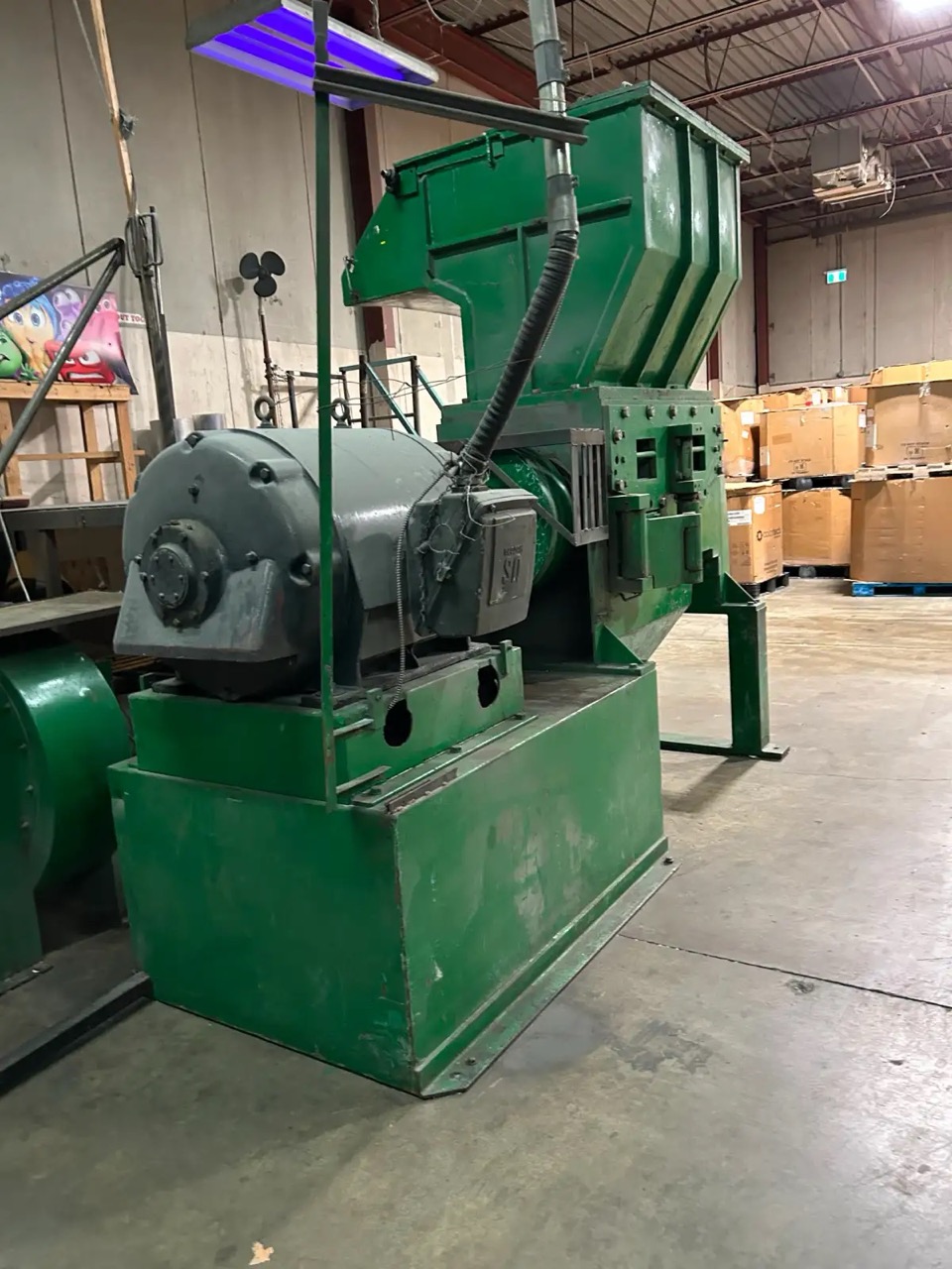 Cumberland Model 43 Granulator - 200 HP, 43" Cutting Width - Image 3