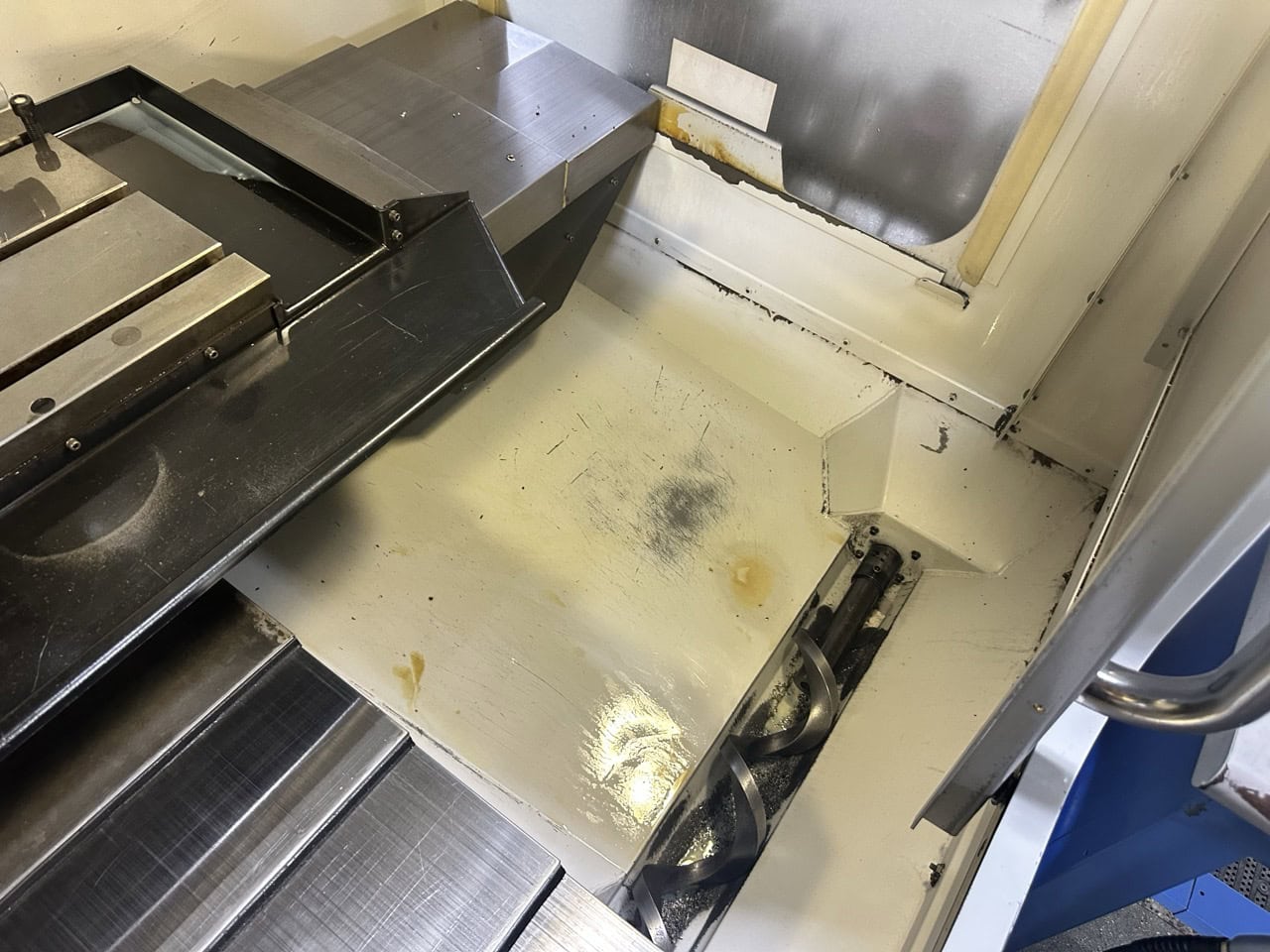 Haas VF-2SS VMC, 2007 - Probe, Chip Auger, 4th Axis Drive - Image 4