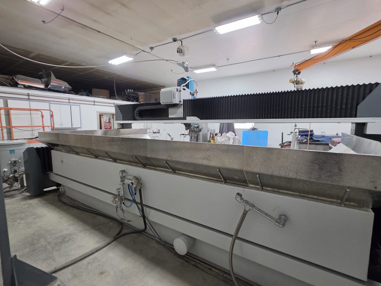 6' x 12' Flow Mach 500 Waterjet, 2022 - 90,000 PSI - Image 4