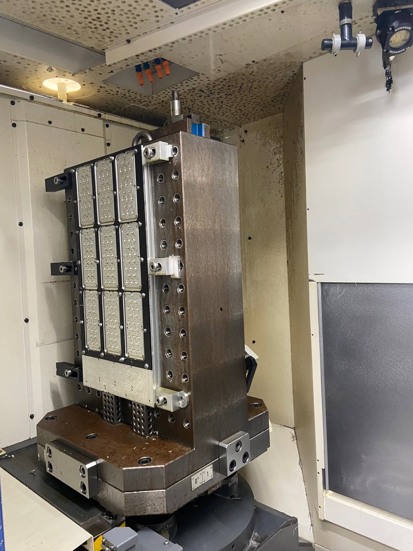 Kiwa KH4500 Kai HMC, 2019 - 4th-Axis, Through Spindle Coolant, Renishaw Probing, Chip Conveyor - Image 5