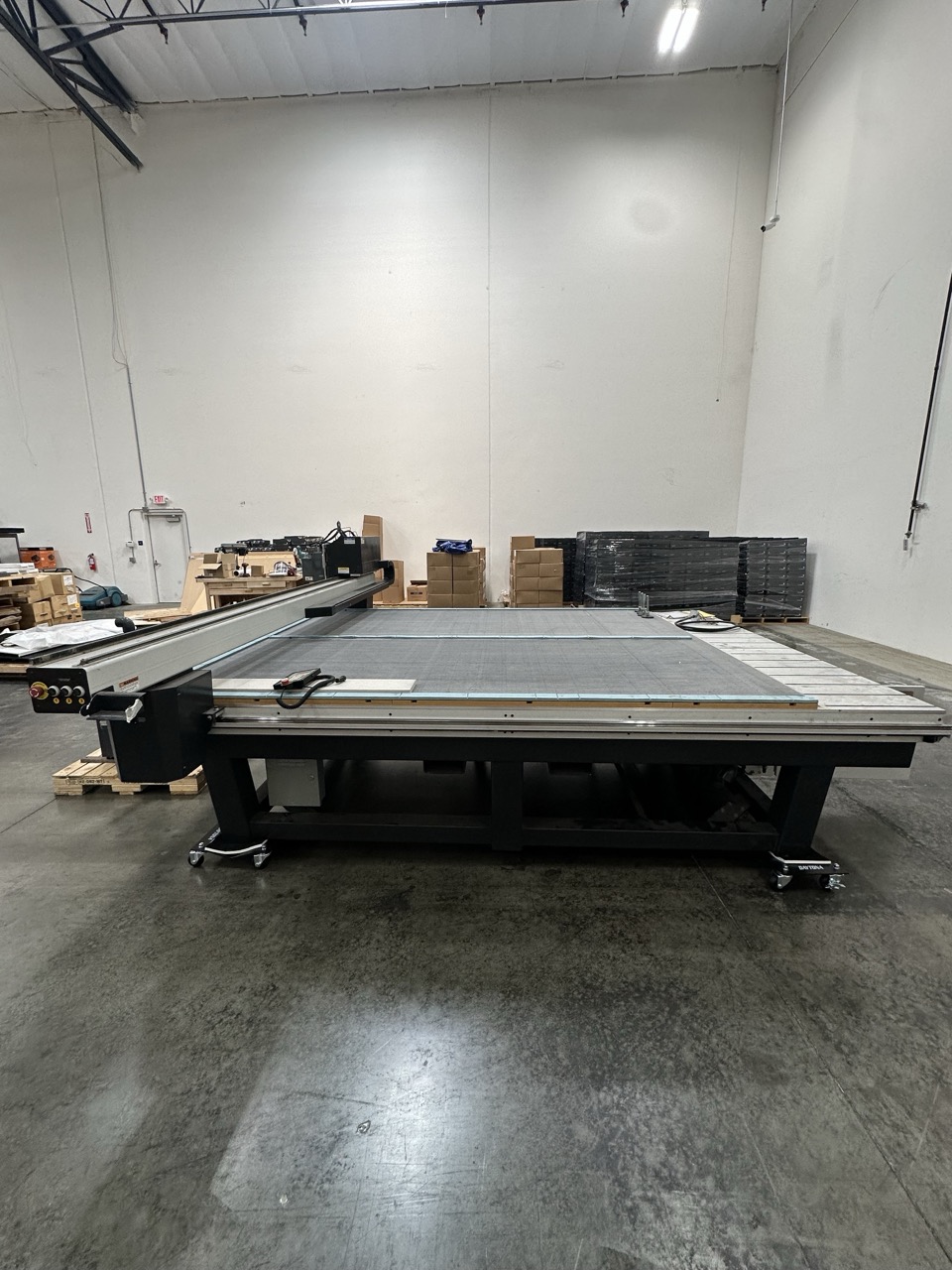 9' x 10' AXYZ Infinite 8010 CNC Router, 2019 - Vacuum Pump - Image 5