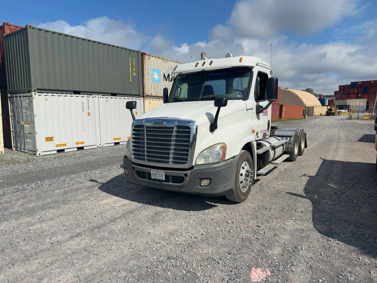 Freightliner Cascadia Day Cab Truck, 2012 - Image 4