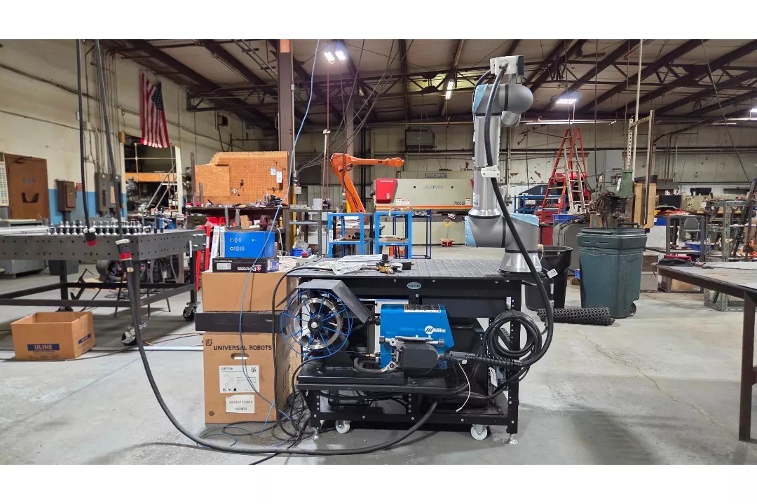 Hirebotics CW102 Cobot Welder, 2022 – Universal Robots UR10e Collaborative Robotic Welding System - Image 5