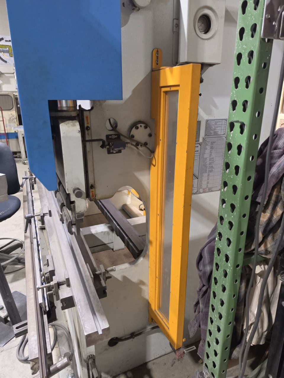 65 Ton x 8' Knuth AHK D 2660 Hydraulic Press Brake, 2010 - Backgauge, Tooling - Image 6