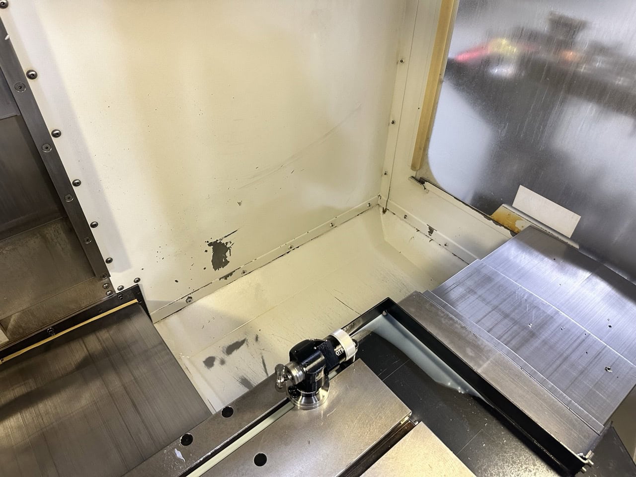 Haas VF-2SS VMC, 2007 - Probe, Chip Auger, 4th Axis Drive - Image 6