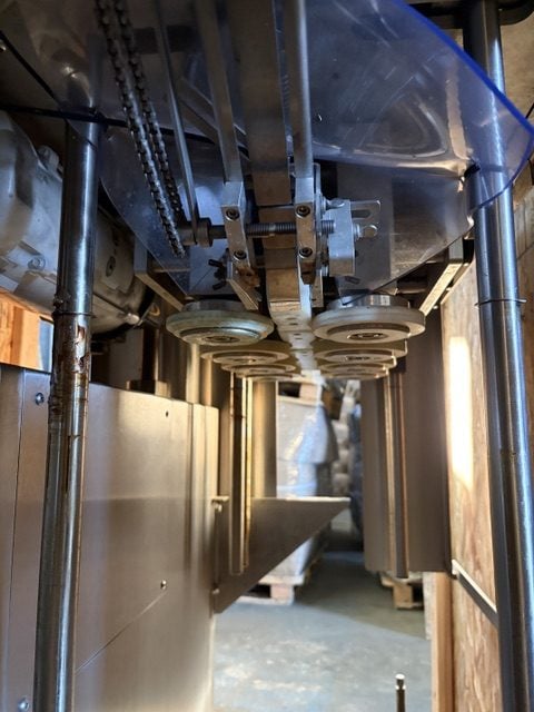 Kaps-All C8 Capper With FSRF-36 Rotary Cap Feeder, 2023 - Includes UV Disinfecting Base System - Image 6