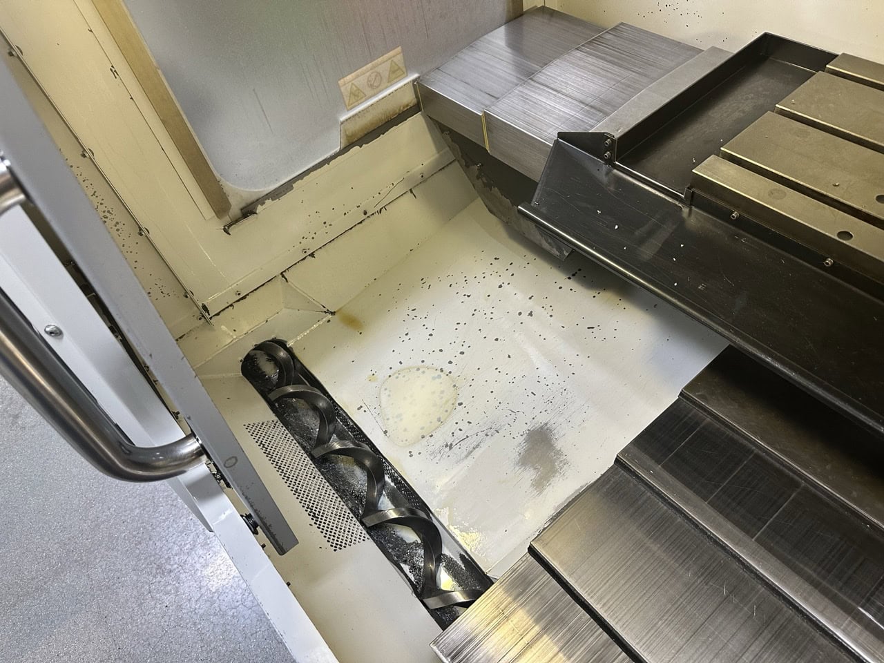 Haas VF-2SS VMC, 2007 - Probe, Chip Auger, 4th Axis Drive - Image 7