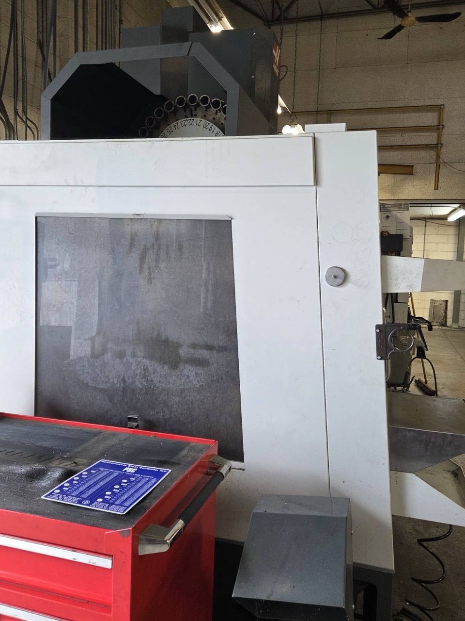 Haas VF-3YT VMC, 2022 - 4th-Axis Wired, Chip Auger, Probing, Cool Through Spindle - Image 8