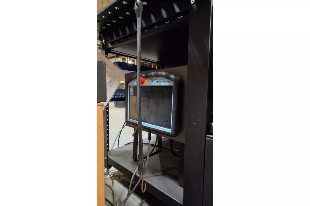 Hirebotics CW102 Cobot Welder, 2022 – Universal Robots UR10e Collaborative Robotic Welding System - Image 9