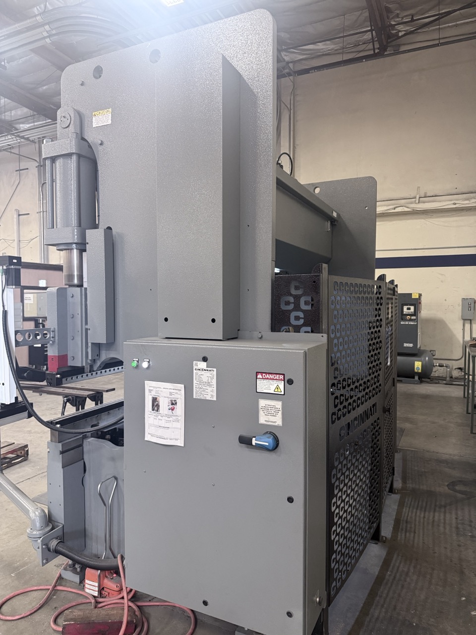 135 Ton x 12' Cincinnati 135PF+10 PROFORM+ CNC Press Brake, 2021 - Image 5