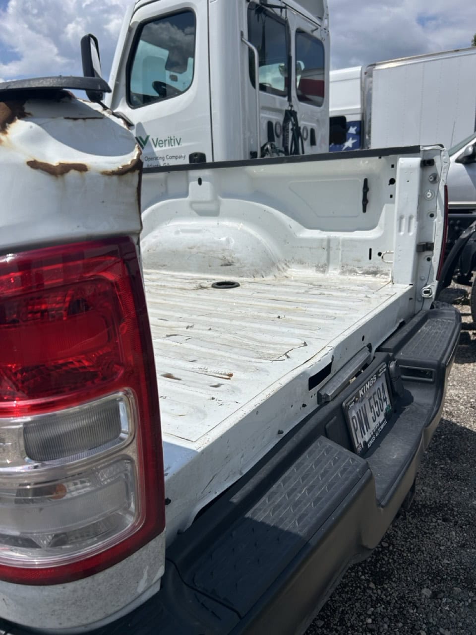 Ram 3500 - Dually, Cummins Diesel Engine, 2024 - Image 18