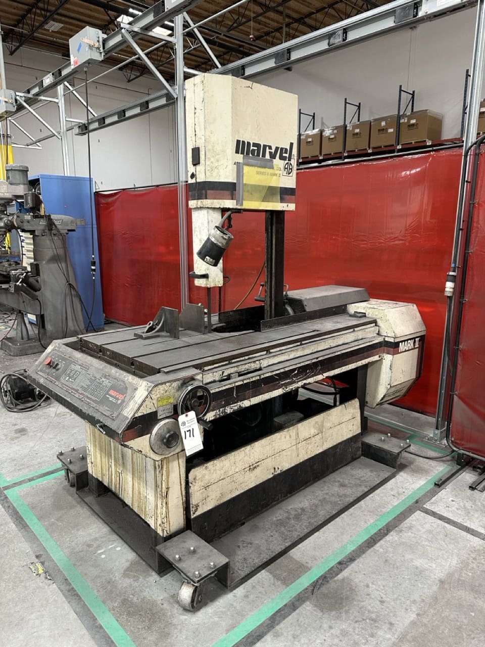 18" X 22" Marvel Series 8 Mark II Vertical Tilt-Frame Band Saw